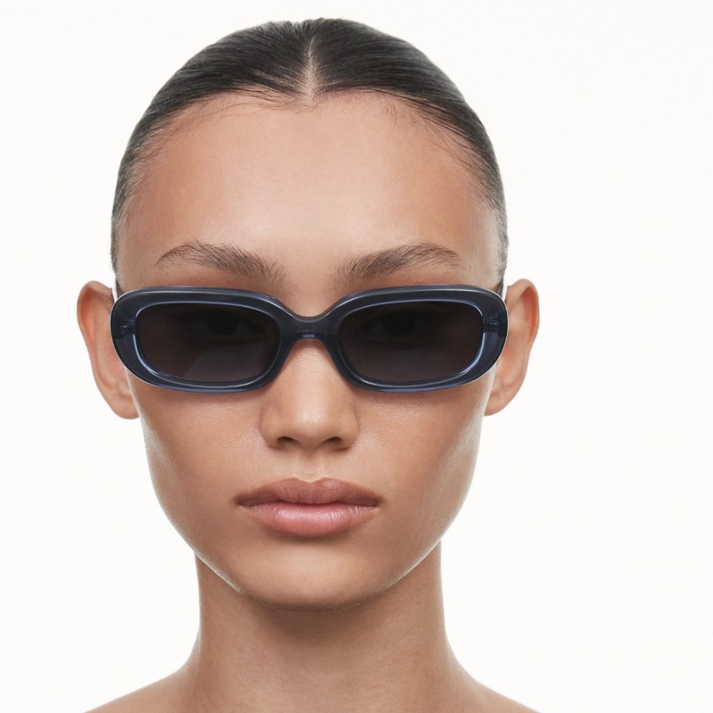 Chimi, 12 Core Blue sunglasses